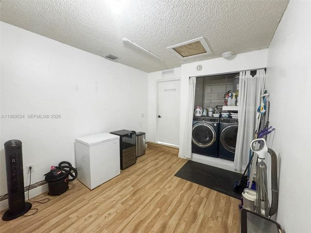 9635 SW 74th St, Miami, FL 33173