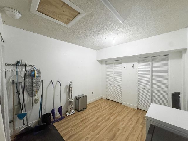 9635 SW 74th St, Miami, FL 33173