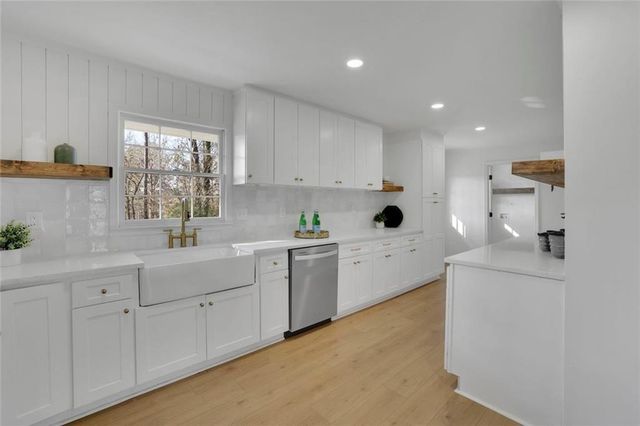 4845 Millen SE Drive, Mableton, GA 30126