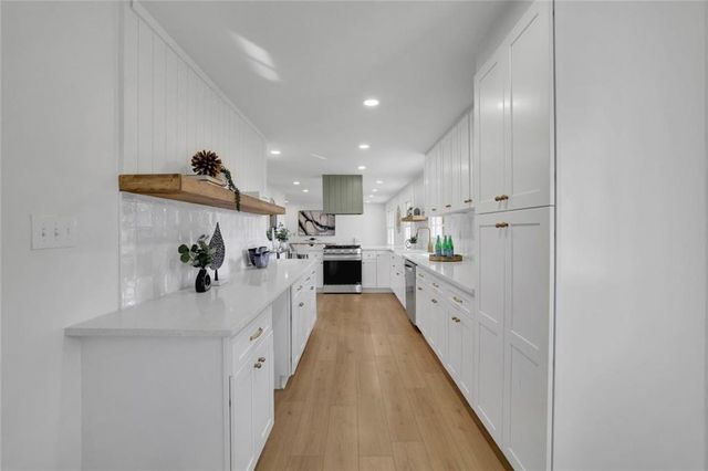 4845 Millen SE Drive, Mableton, GA 30126