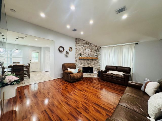 19347 Otter Trail Court, Katy, TX 77449