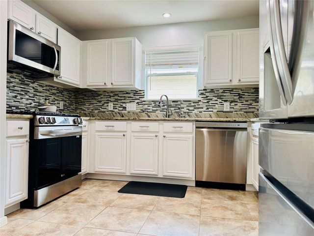 19347 Otter Trail Court, Katy, TX 77449