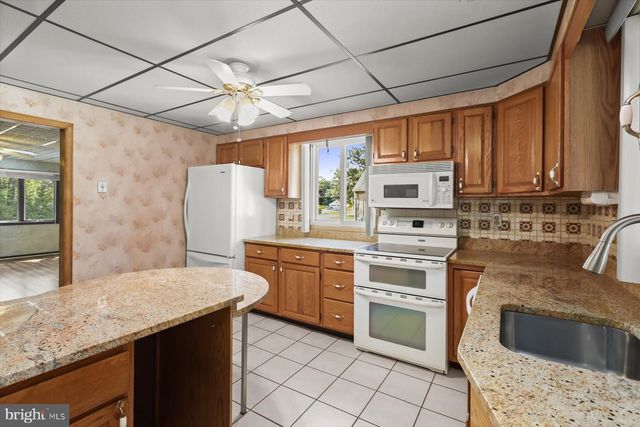 962 POINT PLEASANT RD, Glen Burnie, MD 21060