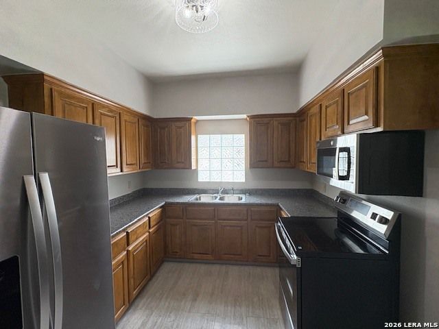 1832 Clower, San Antonio, TX 78201