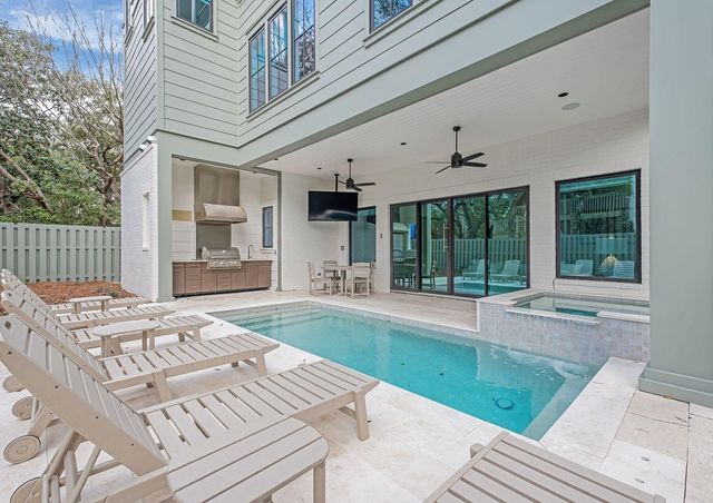 69 Live Oak Street, Santa Rosa Beach, FL 32459