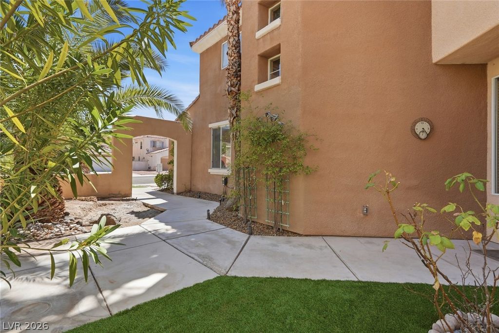 1701 Estrella Street, Las Vegas, NV 89117 — photo 4
