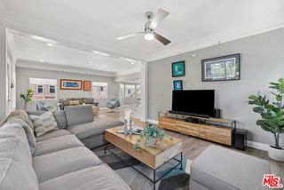 1150 W 48th Street, Los Angeles, CA 90037