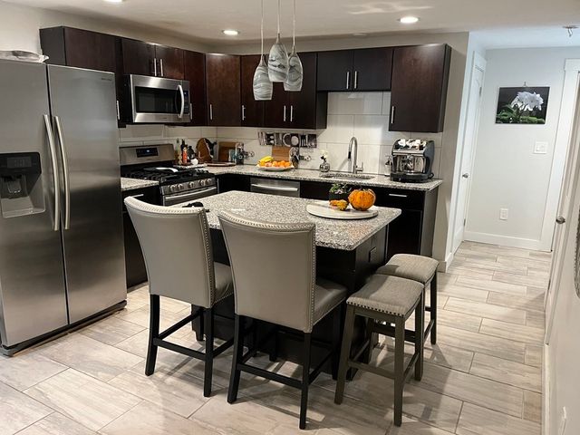 1279 Pond Street 1, Franklin, MA 02038