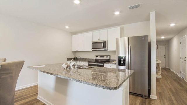 231 Dockside Road, Freeport, FL 32439