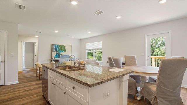 231 Dockside Road, Freeport, FL 32439