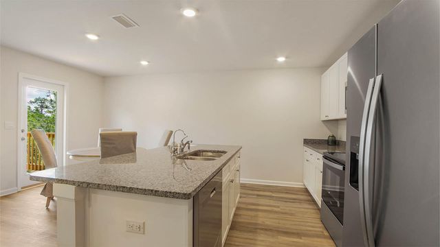 231 Dockside Road, Freeport, FL 32439