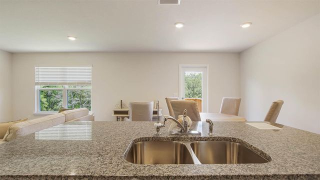 231 Dockside Road, Freeport, FL 32439