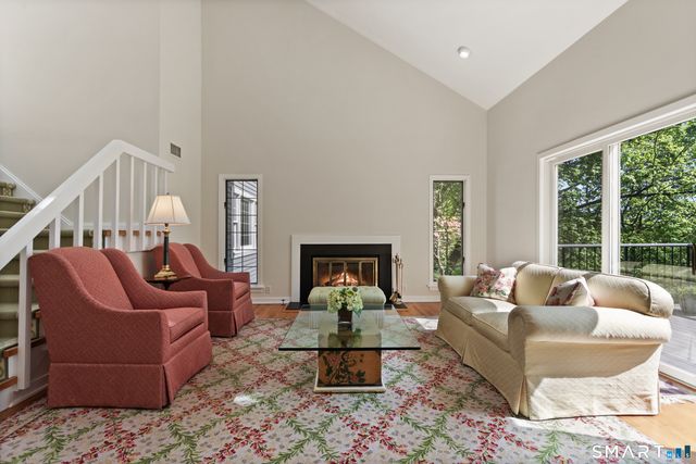 1 Old Church Road 6, Greenwich, CT 06830