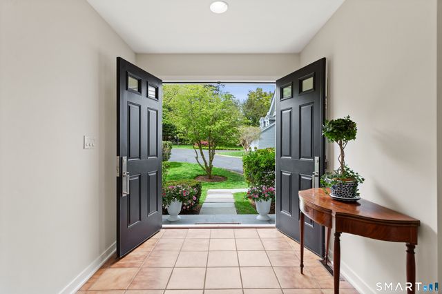 1 Old Church Road 6, Greenwich, CT 06830