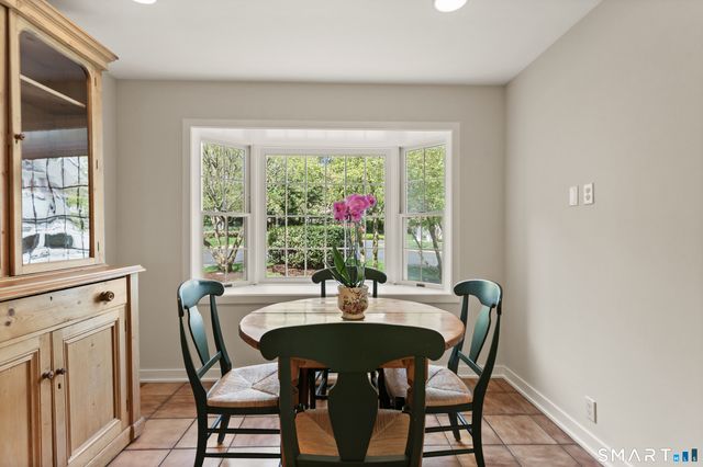 1 Old Church Road 6, Greenwich, CT 06830