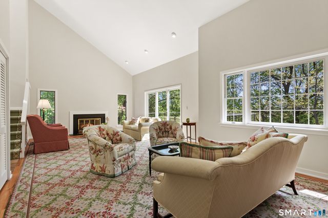 1 Old Church Road 6, Greenwich, CT 06830
