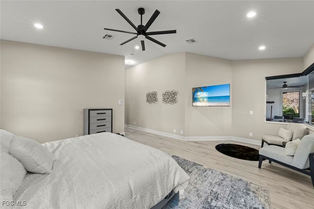 15520 Greenock LN, Fort Myers, FL 33912