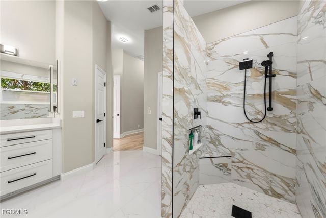 15520 Greenock LN, Fort Myers, FL 33912