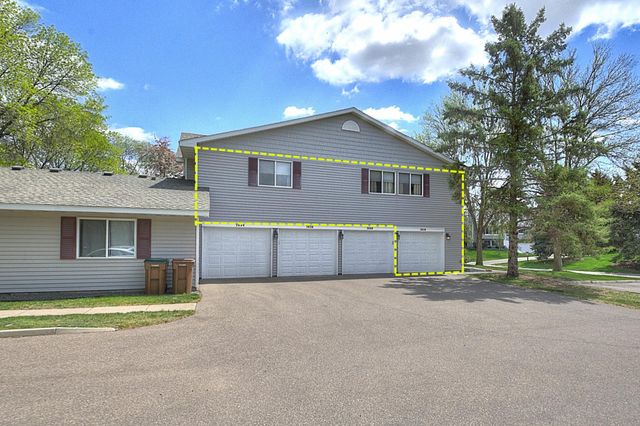 7638 13th Street N, Oakdale, MN 55128