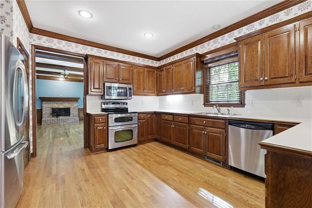 1008 S 17th Terrace, Leavenworth, KS 66048