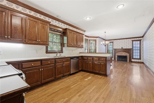 1008 S 17th Terrace, Leavenworth, KS 66048
