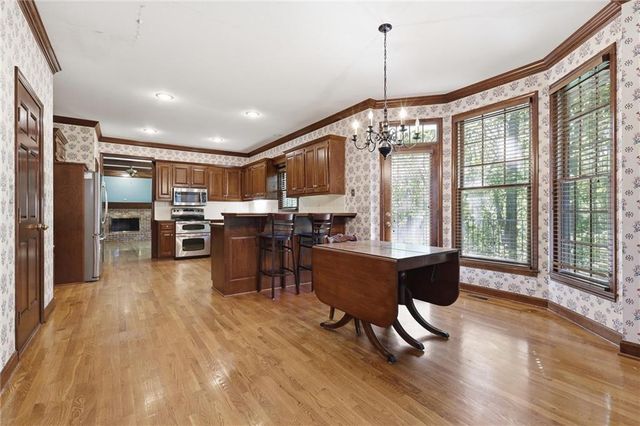 1008 S 17th Terrace, Leavenworth, KS 66048