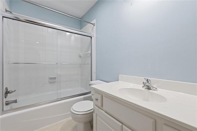 1008 S 17th Terrace, Leavenworth, KS 66048