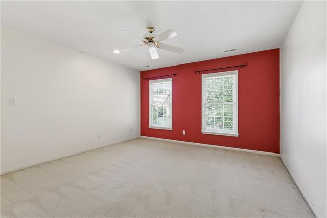 1008 S 17th Terrace, Leavenworth, KS 66048