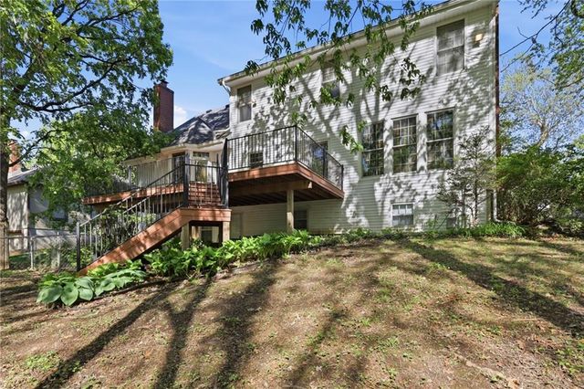 1008 S 17th Terrace, Leavenworth, KS 66048