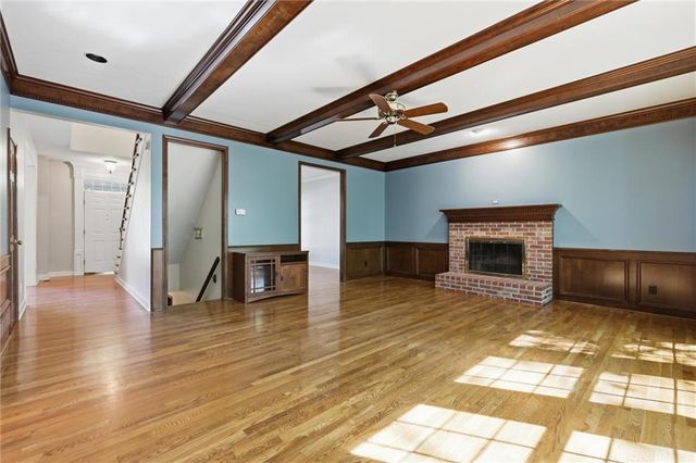 1008 S 17th Terrace, Leavenworth, KS 66048