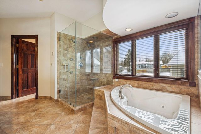 7932 Orchid Lane N, Maple Grove, MN 55311
