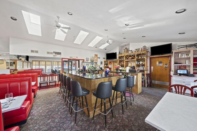 300 Main Street, Buzzards Bay, MA 02532