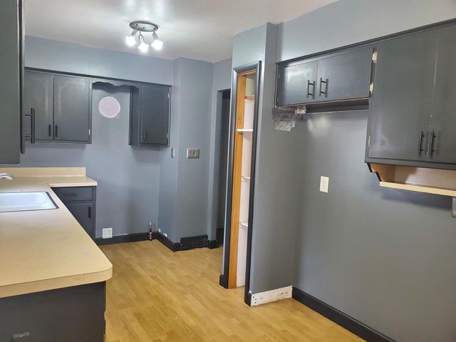 121 N SEYMOUR STREET, Fond Du Lac, WI 54935