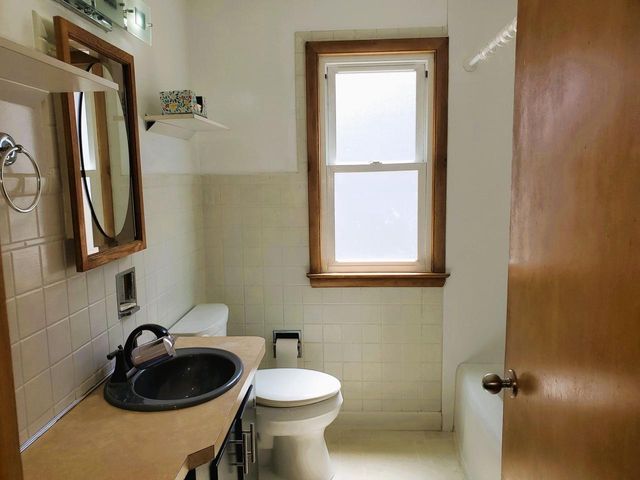 121 N SEYMOUR STREET, Fond Du Lac, WI 54935