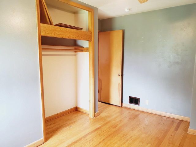 121 N SEYMOUR STREET, Fond Du Lac, WI 54935