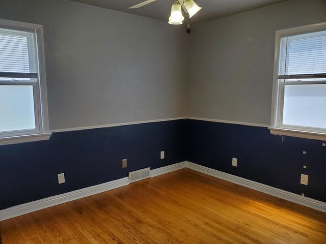 121 N SEYMOUR STREET, Fond Du Lac, WI 54935
