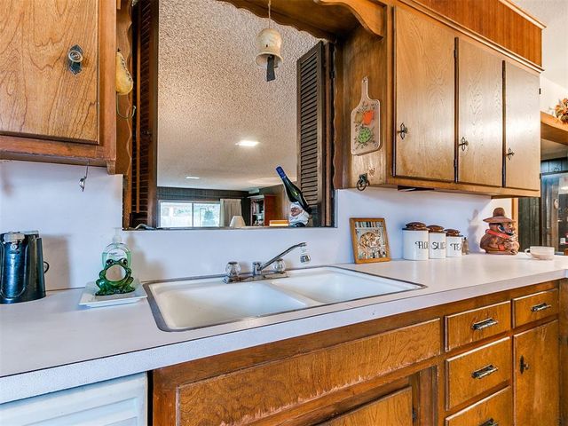 2520 SW 50th Street, Oklahoma City, OK 73119