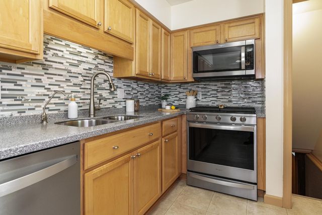 318 E Stanton Avenue, Columbus, OH 43214