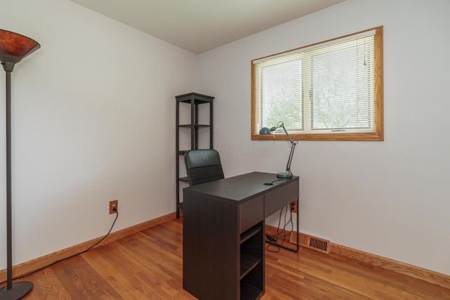 318 E Stanton Avenue, Columbus, OH 43214