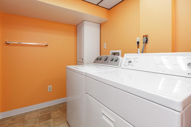 318 E Stanton Avenue, Columbus, OH 43214