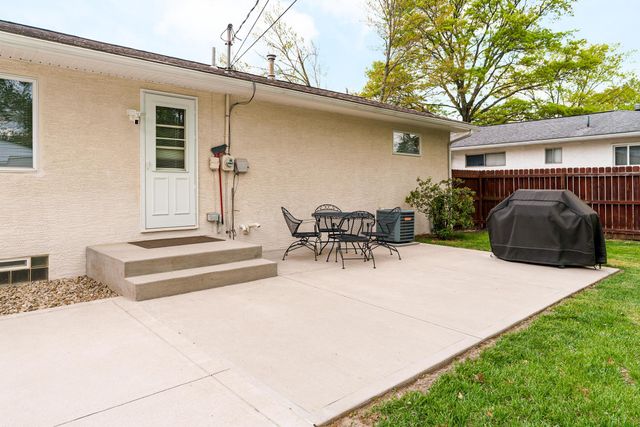 318 E Stanton Avenue, Columbus, OH 43214