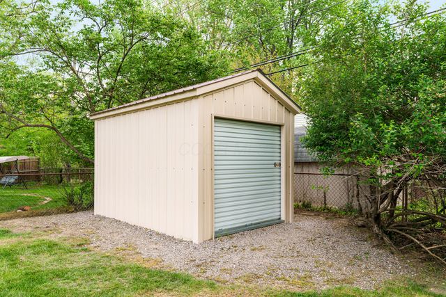 318 E Stanton Avenue, Columbus, OH 43214