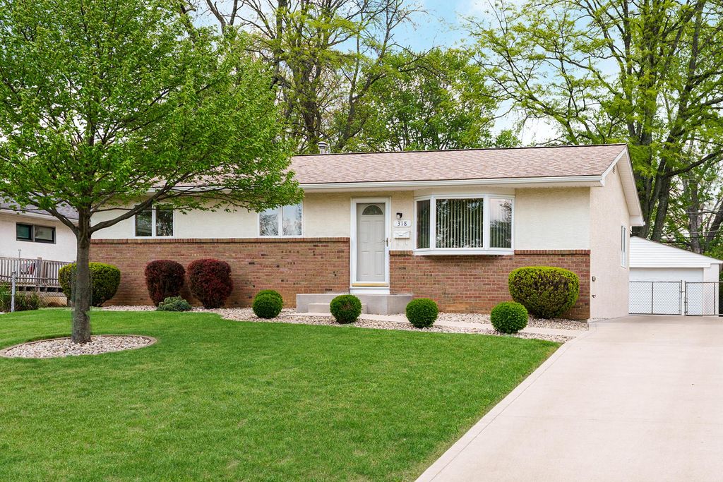 318 E Stanton Avenue, Columbus, OH 43214