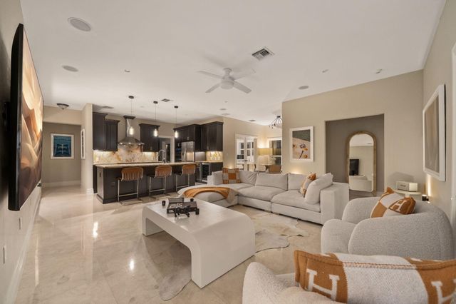 901 SE 6TH Street, Fort Lauderdale, FL 33301