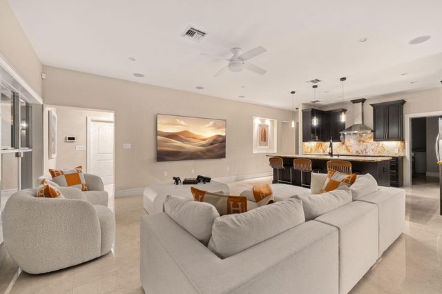 901 SE 6TH Street, Fort Lauderdale, FL 33301
