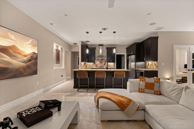 901 SE 6TH Street, Fort Lauderdale, FL 33301