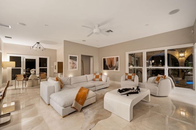 901 SE 6TH Street, Fort Lauderdale, FL 33301