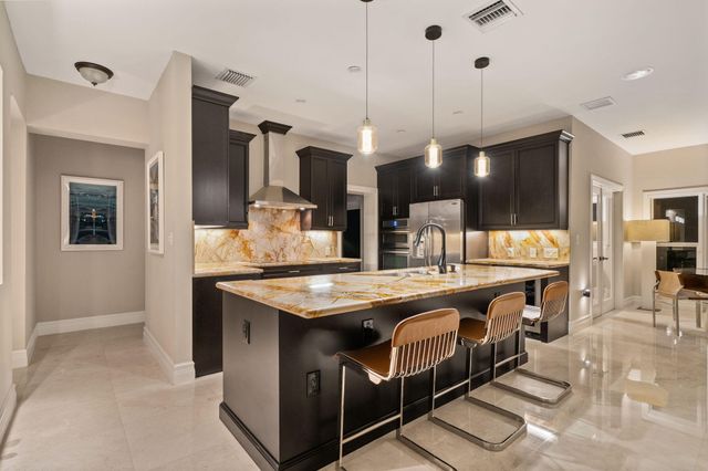 901 SE 6TH Street, Fort Lauderdale, FL 33301