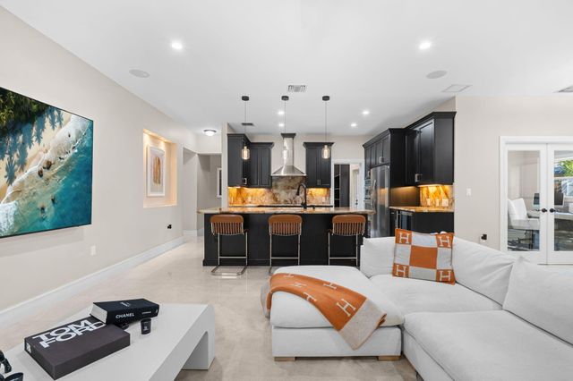 901 SE 6TH Street, Fort Lauderdale, FL 33301
