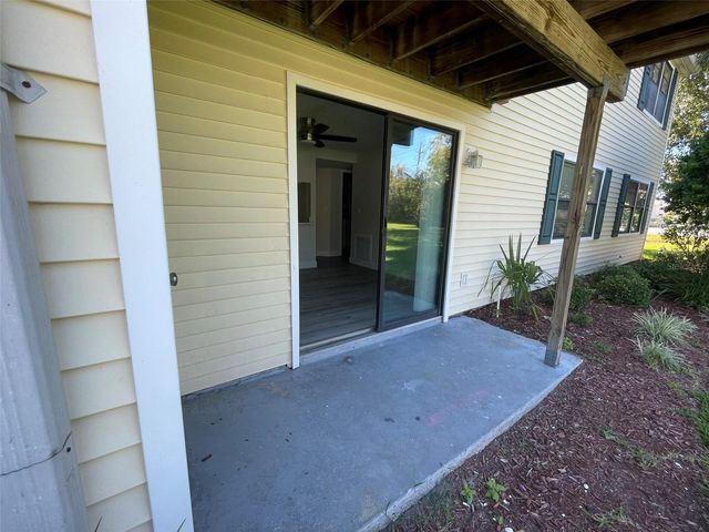 139 HUNTER LAKE DRIVE B, Oldsmar, FL 34677